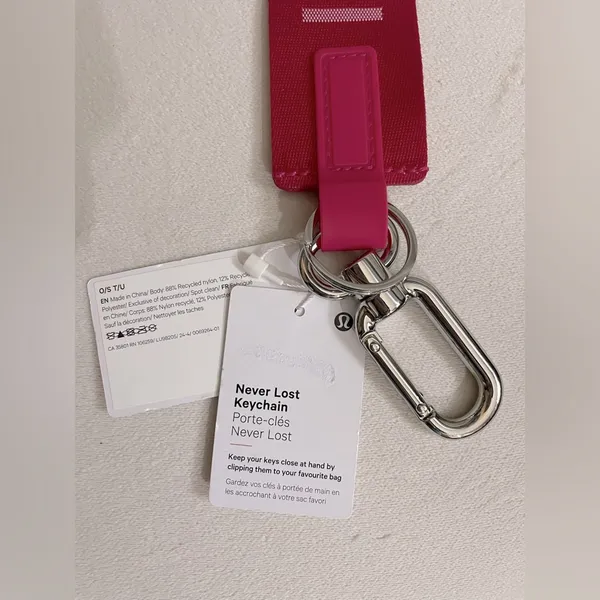 Lululemon NWT Never Lost Keychain (PSNT/WHT) SOLD OUT Color Code Pink & White - Image 4