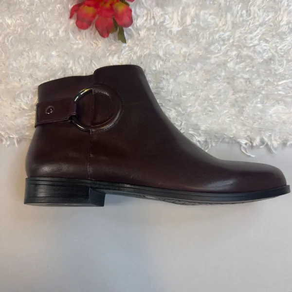 Alfani Step & Flex NEW Women Burgundy Comfortable Ankle Boots Zip Up Trendy Fall - Image 4