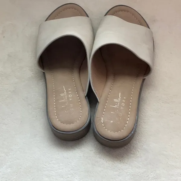 Nicole Miller Women's White Slide Sandals - Image 4