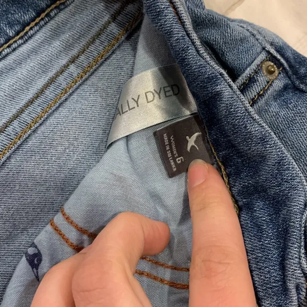 Eddie Bauer boyfriend jeans size 6 - Image 6