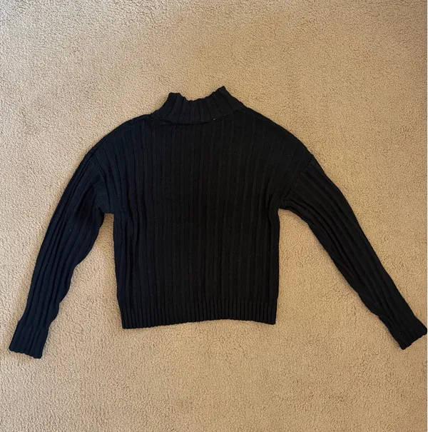 Turtle Neck Sweater Black - Image 2