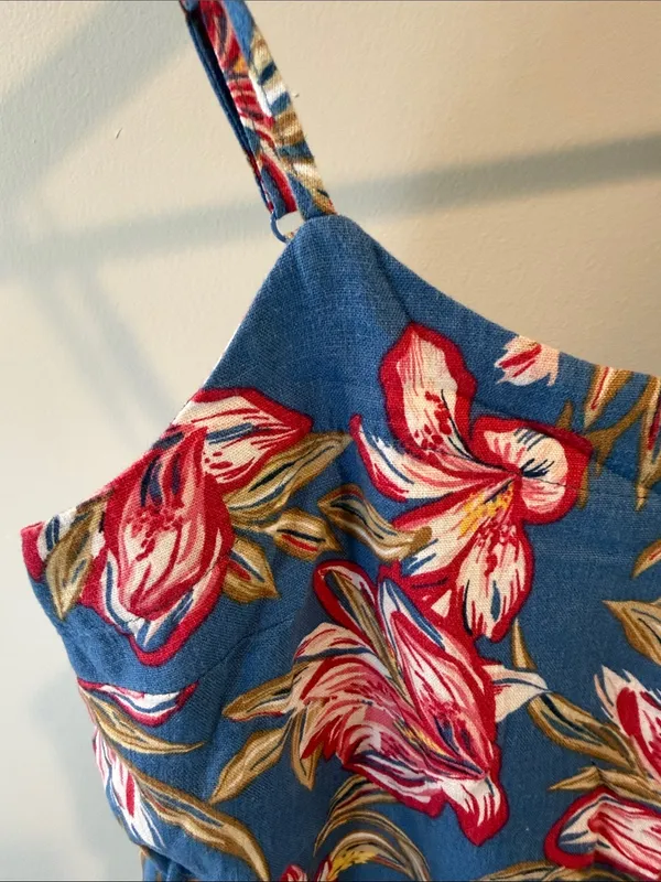 A New Day XS Blue Tropical Floral Coquette Linen-Blend Strappy Cropped Tank Cami - Image 3