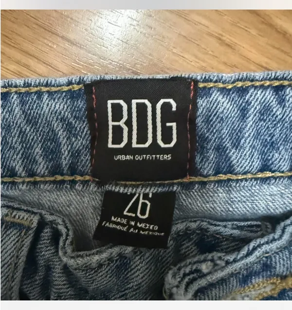 Baggy Light Wash BDG Urban Outfitters Jeans 25 - Image 4