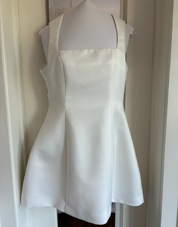 Elliatt Amelie Square Neck Duchesse Satin Cocktail Mini Dress - Image 4