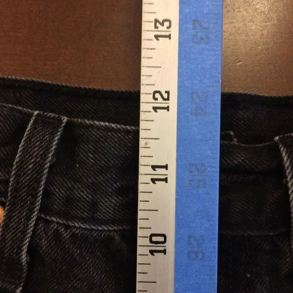 Levi’s 501 raw hem black buttonfly shorts 26 jorts - Image 6