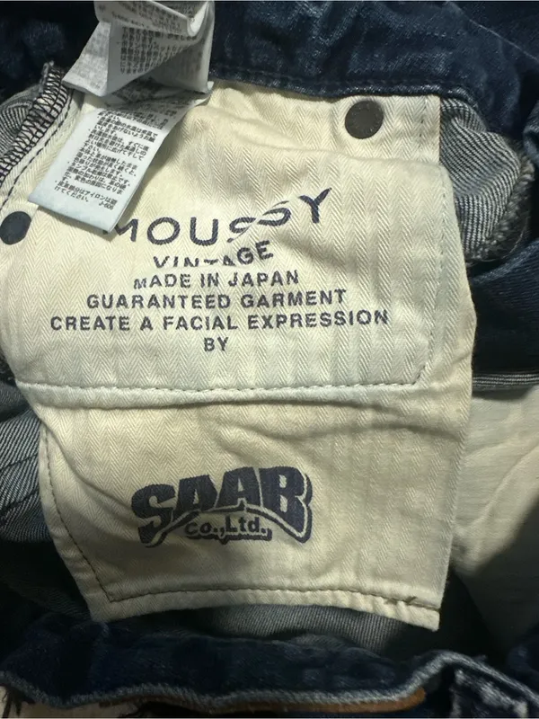 Moussy vintage designer made in Japan raw hem medium wash jeans size 27 - Image 4