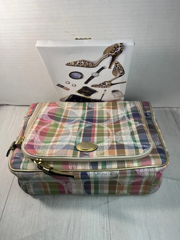 Rare COACH Multicolor Plaid Patent Cosmetic Pouch - Image 16