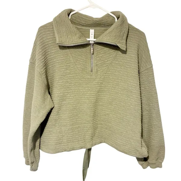 Lululemon Size XS/Small Textured 1/2 Zip Pullover Rosemary Green Sweatshirt - Image 2
