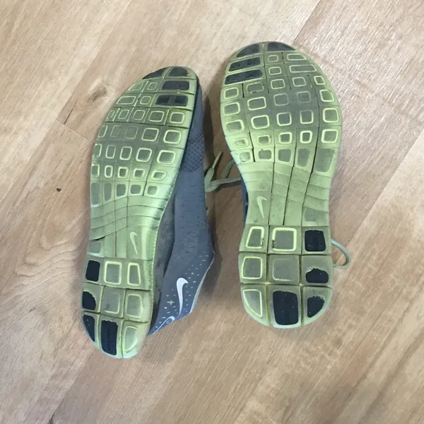 Neon green Nike running shoes - Image 3