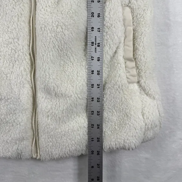 Patagonia Women Size‎ M Cream Fuzzy Fleece Full Zip Jacket Winter Cozy - Image 3