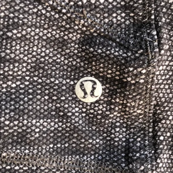 Lululemon Athletica Jackets & Black/Gray size 10 - Image 4