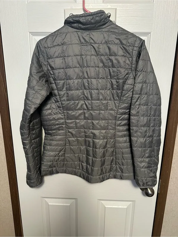 Patagonia Gray Quilted Women's Insulated Puffer Jacket - Image 6