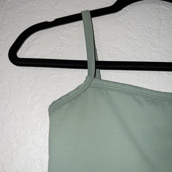New Green Cropped Sports Bra Size Small - Image 2