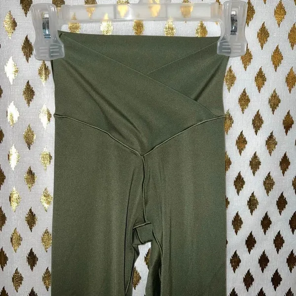 Aerie offline real me 7/8 olive green leggings size XXS - Image 2