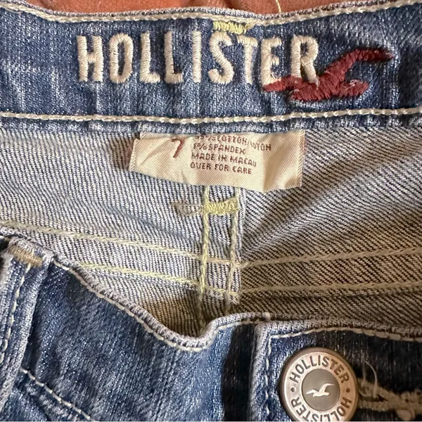 Y2K Hollister Skinny Low Rise Jeans With zippers - Image 4