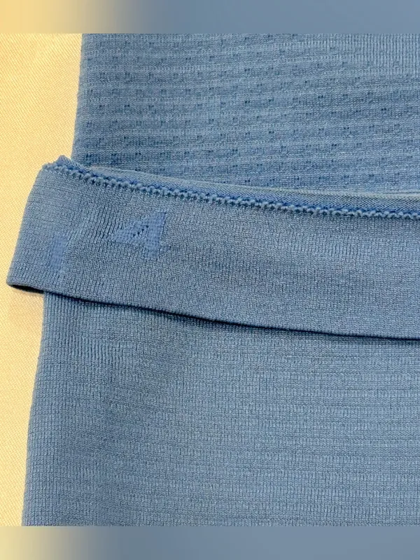 Lululemon Swiftly Tech Short-Sleeve Shirt 2.0 Hip Length Size 4 Aero Blue Yoga - Image 9