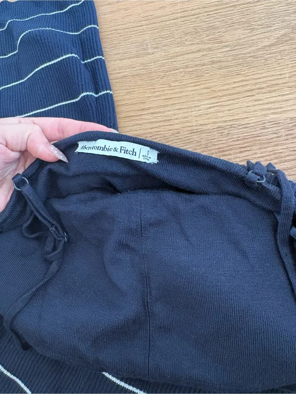 Abercrombie & Fitch Navy and White Striped Maxi bra free dress - Image 2