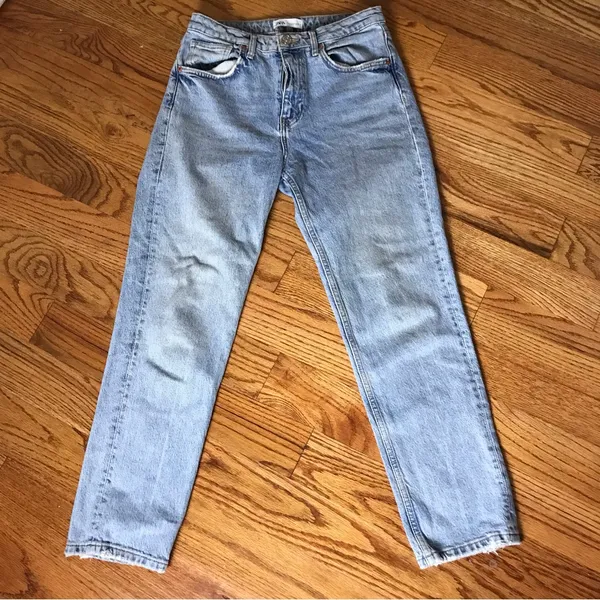 Zara Classic Blue Denim Jeans - Image 5