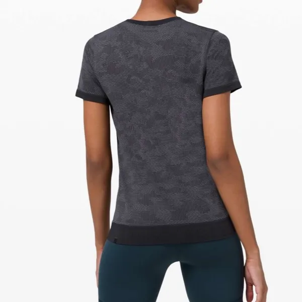 Lululemon Swiftly Breathe Short Sleeve Camo Vented Camo Black / Asphalt Grey - Image 2