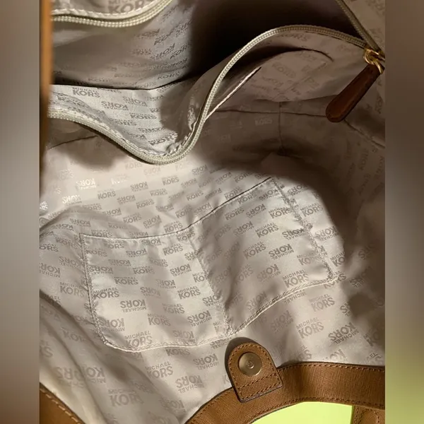 MICHAEL KORS TOTE - Image 13