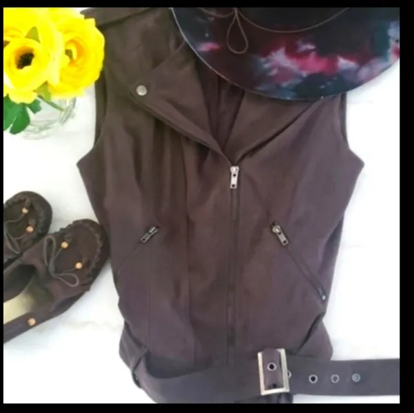 Astr the Label faux suede belted brown moto vest vegan - Image 5