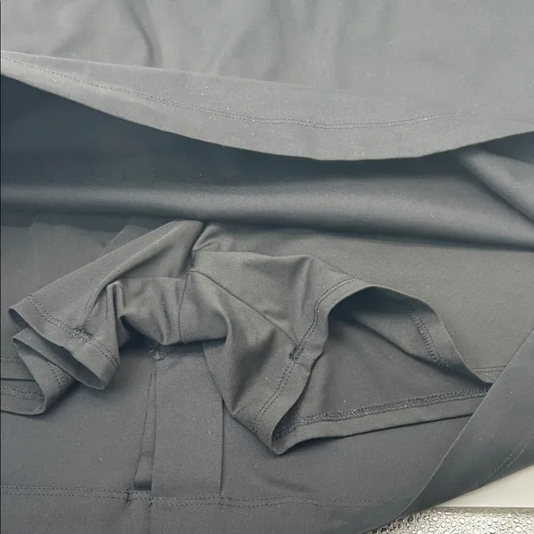 Classic Black Women's Skirt Size L - Image 11