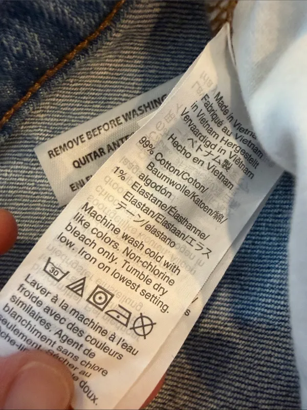 Madewell Perfect Vintage Jeans Light Wash Distressed Raw Hem Size 26 - P31 - Image 5