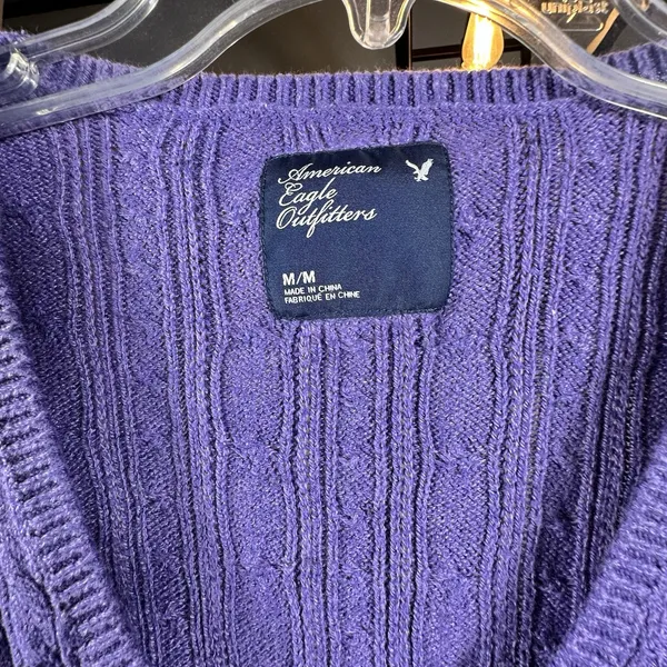 Y2K American Eagle V Neck Fitted Cable Knit Sweater Women Medium Purple Preppy - Image 5