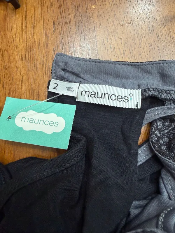 Maurices Women’s Black Gray Lace Sleeveless Tunic Top Floral NWT Size 2XL (9262) - Image 4
