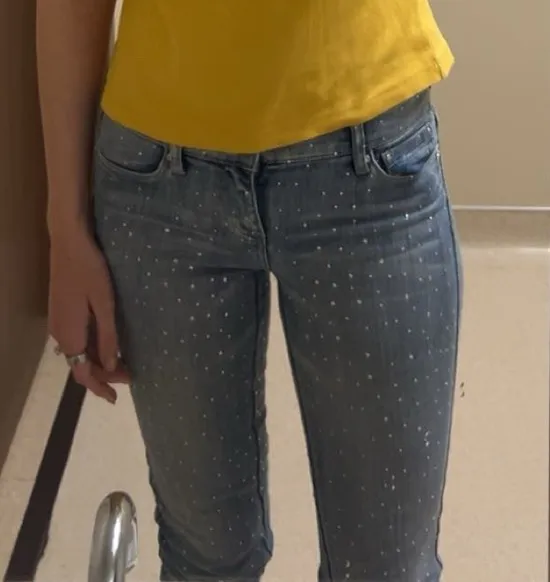 Sparkly Cache Jeans studded with Diamonds✨ - Image 2