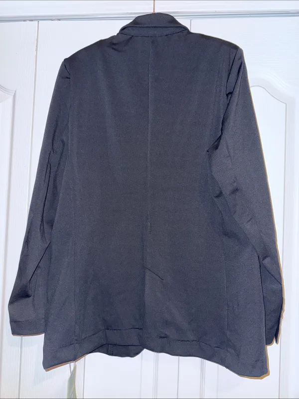 HALARA Black Single-Breasted Blazer with Flap Pockets - Image 4