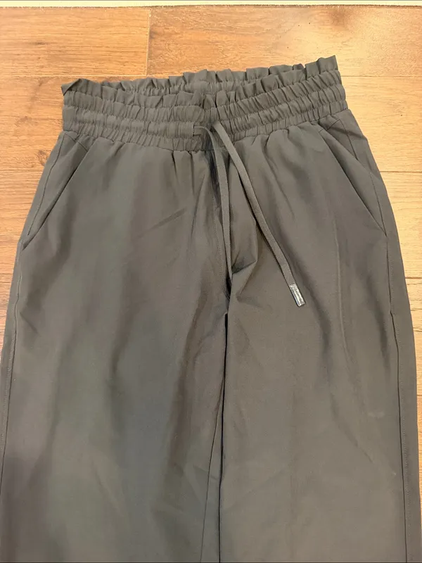 Mono B Gray Jogger Pants Smocked Waist Athleisure Size Small - C31-046 - Image 3
