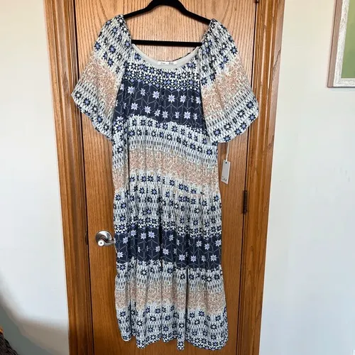 NWT DEX Maxi Dress 1X Navy Floral Boho Tiered‎ Puff Elastic Sleeves Flowy Spring - Image 2