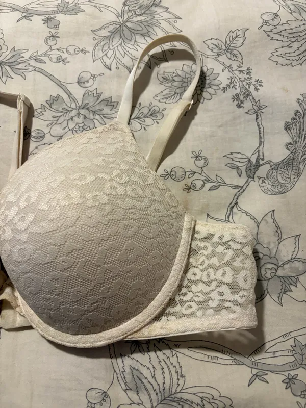Victorias Secret Pink Wear Everywhere T-Shirt Bra - Image 2