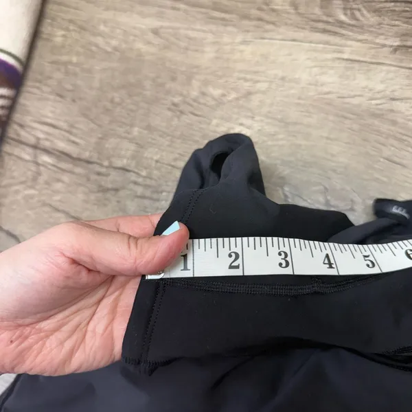 Lululemon Play Off The Pleats Skirt *13" Black size 6 - Image 5