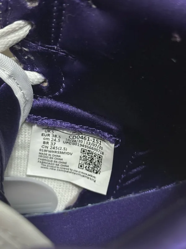 Nike Jordan 1 High OG  - Image 5