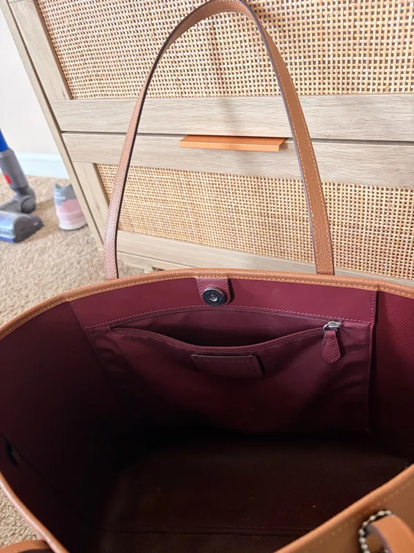 Coach Tote Leather - Image 4