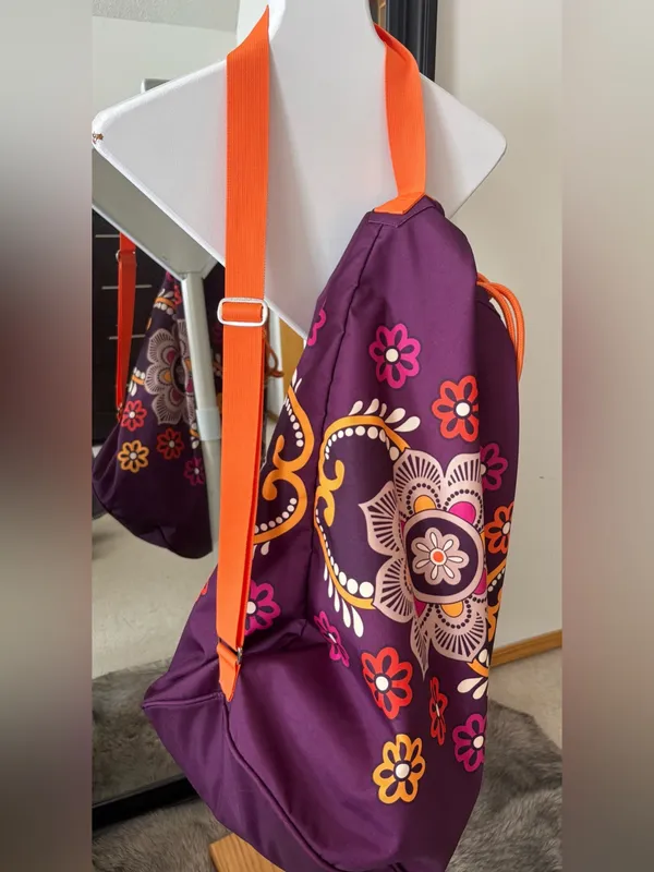 VERA BRADLEY X-Large Purple Floral Heavy Duty Laundry Bag - Image 2