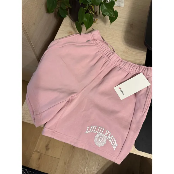 New Lululemon Scuba Oversized Mid Rise Short - Pink - Small RARE - Image 5