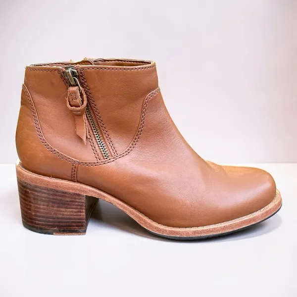 Old Money Clarks Clarkdale Dawn Tan Leather Chelsea Block Heel Ankle Boots 7M - Image 6