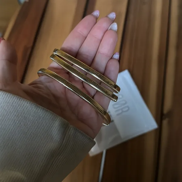 8 Other Reasons Bracelet Set - Image 2
