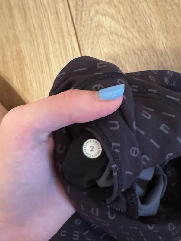 Lululemon Leggings With Logo - Image 3