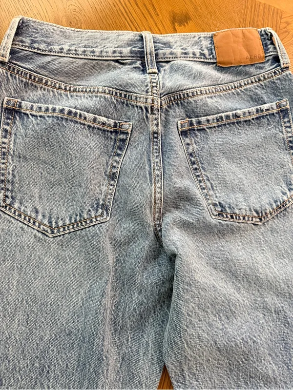 Aeropostale high-rise baggy jeans medium wash 000 NWT - Image 9