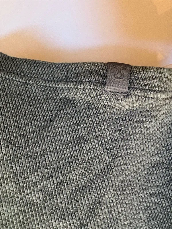 Lululemon Women’s Tank Top - Image 3