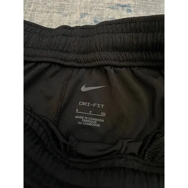 Nike Black White Dri-FIT Swoosh Fly Women's Basketball Shorts Small - Image 4