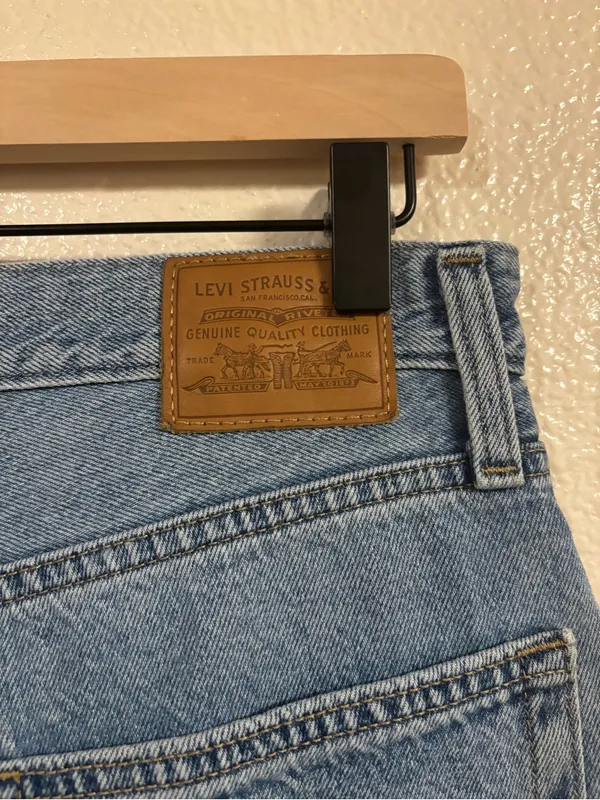 LEVI’S Baggy Dad Jeans - Image 3