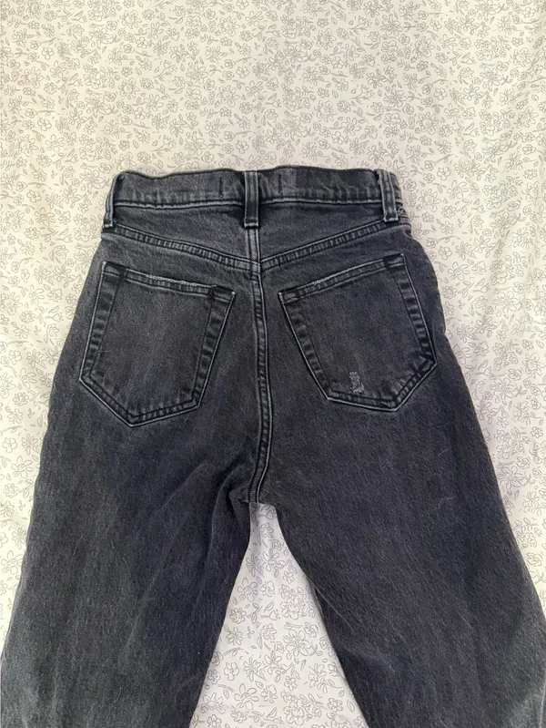 Abercrombie High-Rise Jeans - Image 3