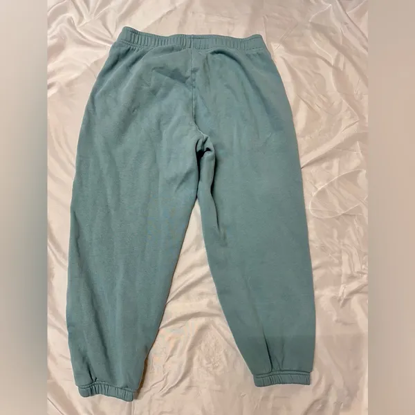 PINK wellness club teal sweat capris - Image 4