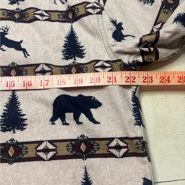 Cabela's Womens Nature Aztec Animal Theme Shirt Size Large Flannel 100% Cotton - Image 3