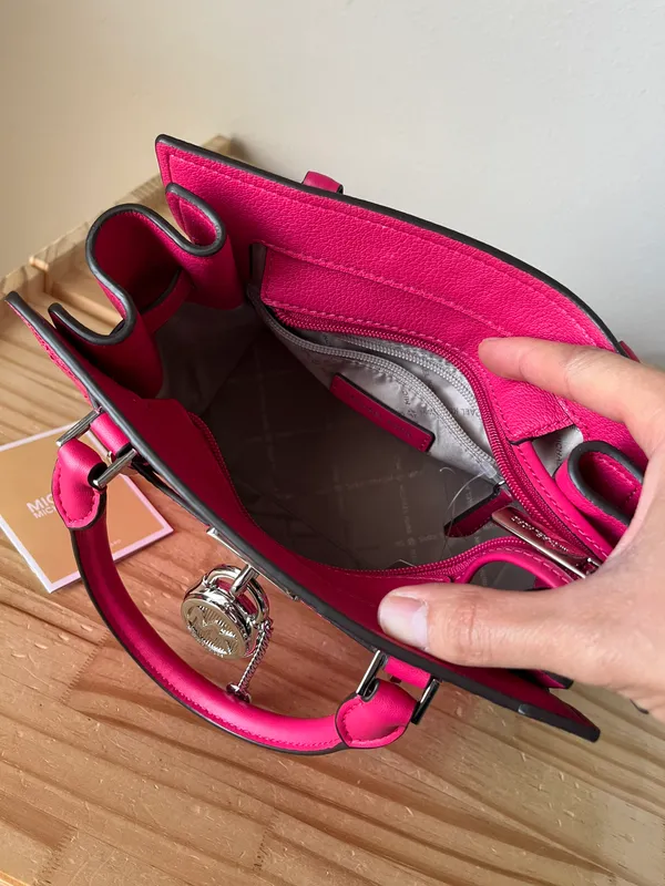 Michael Kors Purse - Image 10
